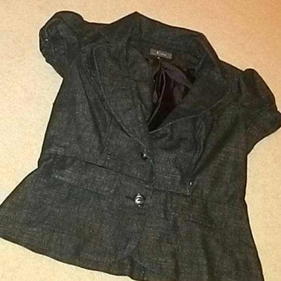 Short sleeve blazer w/ belt - Picture 2 of 8